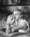 eminem26.jpg (5568 bytes)